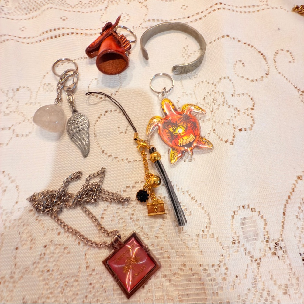 Assorted Women's Accessories Set